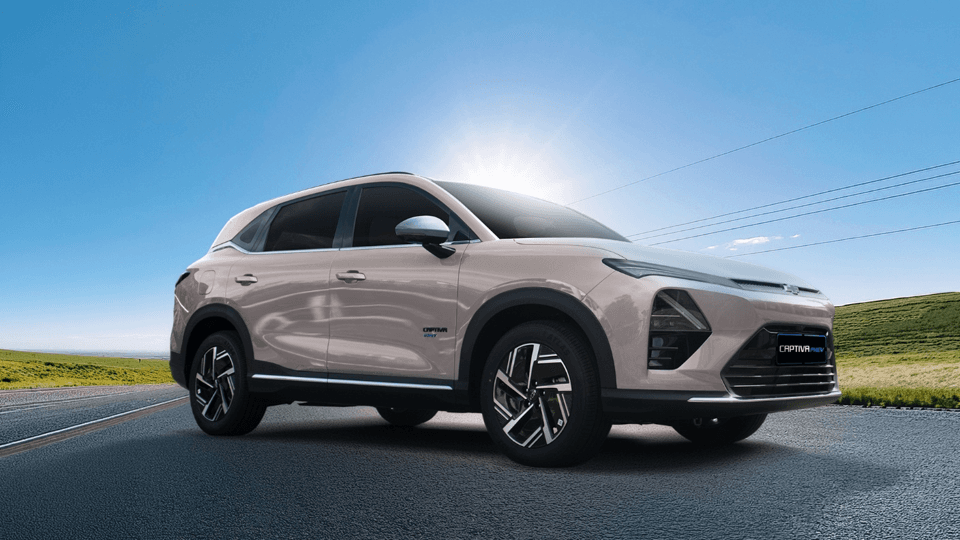 Chevrolet Captiva PHEV combining two sources of power